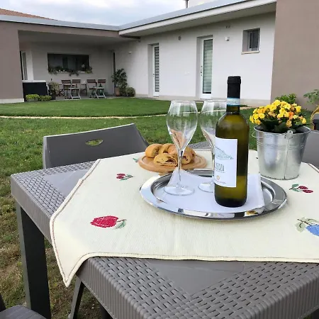 게스트하우스 I Broletti Del Garda 3*