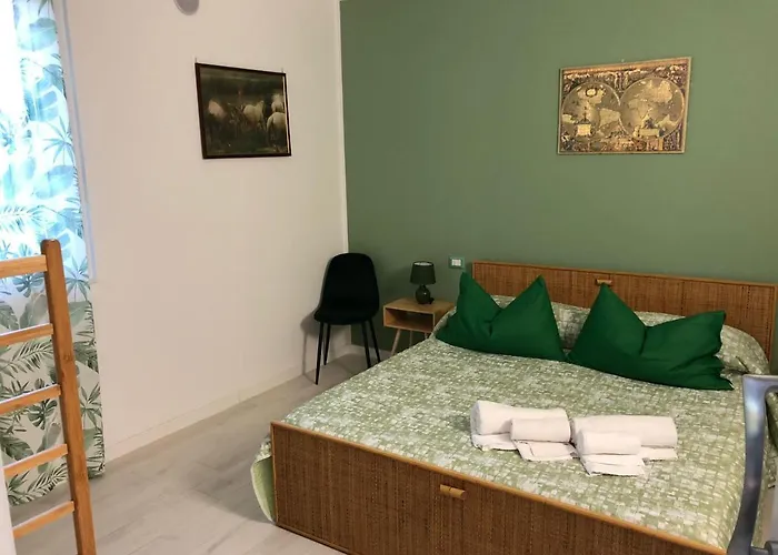 בית הארחה I Broletti Del Garda 3*