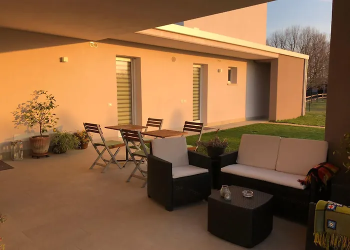 I Broletti Del Garda 게스트하우스 Pacengo Di Lazise
